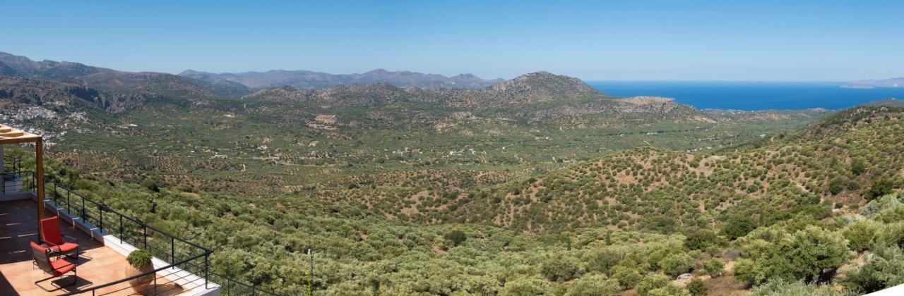 Villa Dio Petres Kroustas Exteriör bild