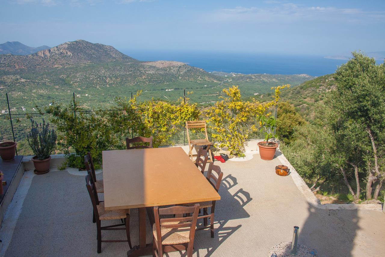 Villa Dio Petres Kroustas Exteriör bild